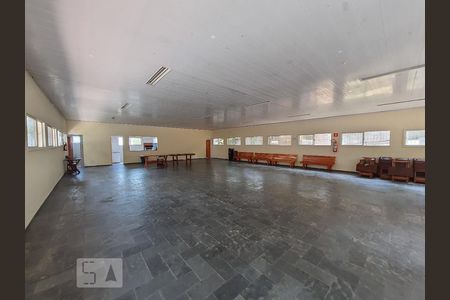 Apartamento à venda com 65m², 2 quartos e 1 vaga Apartamento à venda com 65m², 2 quartos e 1 vagaÁrea comum - Salão de festas