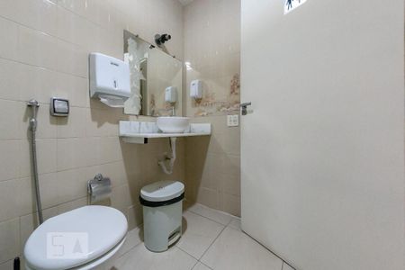 Casa para alugar com 300m², 7 quartos e 7 vagasBanheiro Social