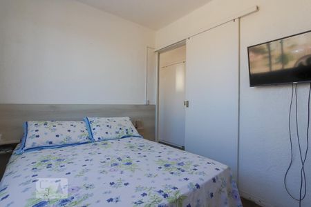 Quarto 1 de apartamento à venda com 2 quartos, 40m² em Mário Quintana, Porto Alegre