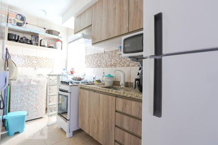 Apartamento à venda com 40m², 2 quartos e 1 vaga Apartamento à venda com 40m², 2 quartos e 1 vagaCozinha e Área de Serviço