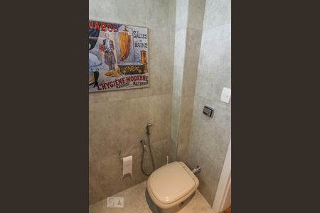 Apartamento à venda com 165m², 5 quartos e sem vaga Apartamento à venda com 165m², 5 quartos e sem vagaBanheiro Social