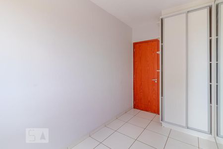 Quarto 1 de apartamento para alugar com 2 quartos, 60m² em Vila Brasília, Aparecida de Goiânia