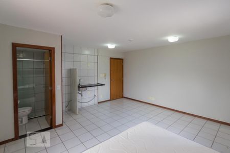 Sala de kitnet/studio para alugar com 1 quarto, 28m² em Asa Sul, Brasília