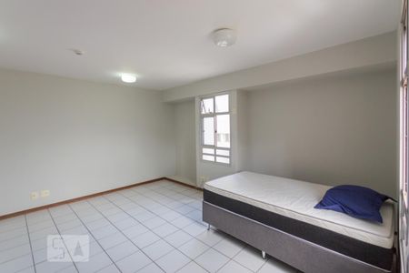 Sala de kitnet/studio para alugar com 1 quarto, 28m² em Asa Sul, Brasília