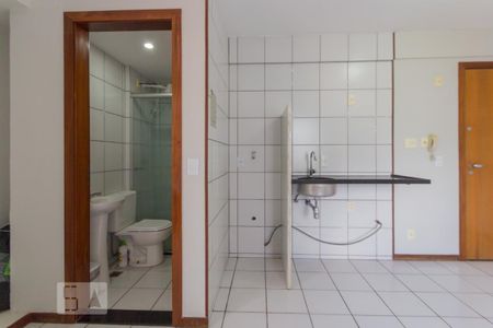 Sala de kitnet/studio para alugar com 1 quarto, 28m² em Asa Sul, Brasília
