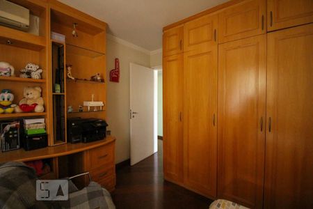 Apartamento à venda com 175m², 4 quartos e 4 vagasQuarto 2