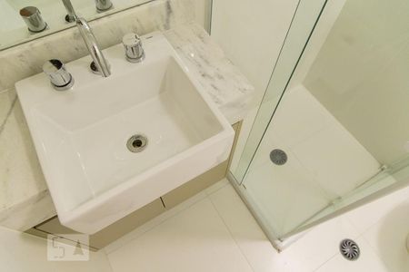 Apartamento para alugar com 26m², 1 quarto e sem vagaBanheiro - Detalhe