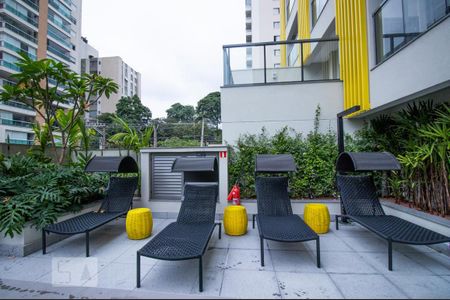 Apartamento para alugar com 26m², 1 quarto e sem vagaÁrea comum - Piscina