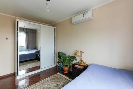 Quarto 1 de apartamento para alugar com 2 quartos, 49m² em Menino Deus, Porto Alegre