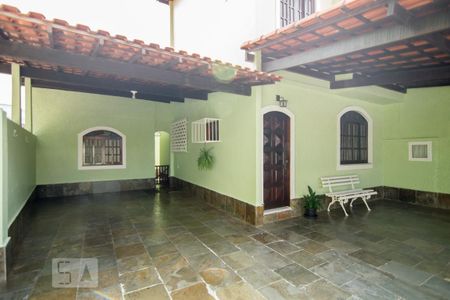 Casa de condomínio para alugar com 118m², 3 quartos e 2 vagas Casa de condomínio para alugar com 118m², 3 quartos e 2 vagasQuintal