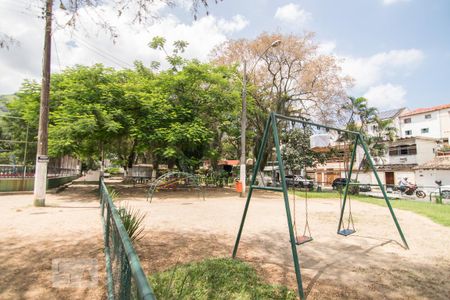 Casa de condomínio para alugar com 118m², 3 quartos e 2 vagas Casa de condomínio para alugar com 118m², 3 quartos e 2 vagasCondomínio