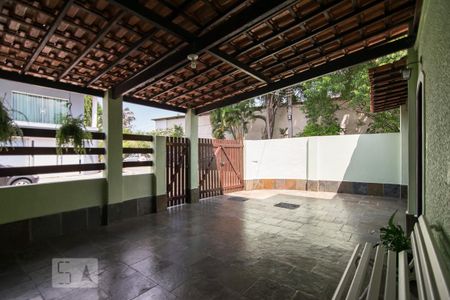Casa de condomínio para alugar com 118m², 3 quartos e 2 vagas Casa de condomínio para alugar com 118m², 3 quartos e 2 vagasQuintal