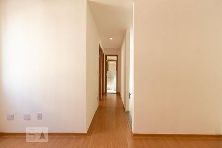 Corredor de apartamento para alugar com 2 quartos, 45m² em Campo Grande, Rio de Janeiro