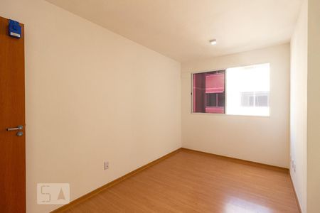 Sala de apartamento para alugar com 2 quartos, 45m² em Campo Grande, Rio de Janeiro