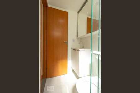 Apartamento para alugar com 45m², 2 quartos e 1 vaga Apartamento para alugar com 45m², 2 quartos e 1 vagaBanheiro
