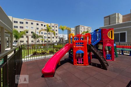 Apartamento para alugar com 45m², 2 quartos e 1 vaga Apartamento para alugar com 45m², 2 quartos e 1 vagaÁrea comum - Playground