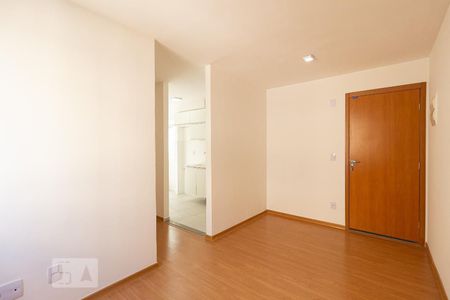 Sala de apartamento para alugar com 2 quartos, 45m² em Campo Grande, Rio de Janeiro