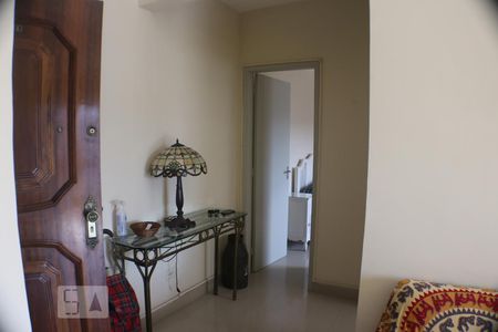 Corredor de apartamento para alugar com 1 quarto, 42m² em Pechincha, Rio de Janeiro