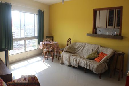 Sala de apartamento para alugar com 1 quarto, 42m² em Pechincha, Rio de Janeiro