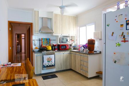 Apartamento à venda com 172m², 4 quartos e 2 vagasCozinha