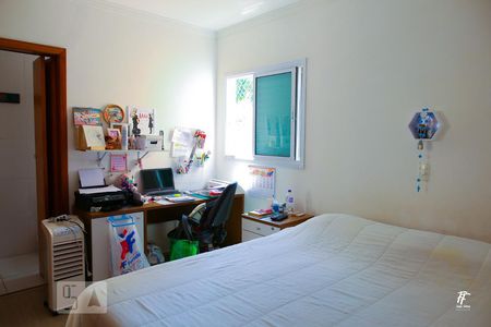 Suite de apartamento à venda com 4 quartos, 172m² em Vila Scarpelli, Santo André