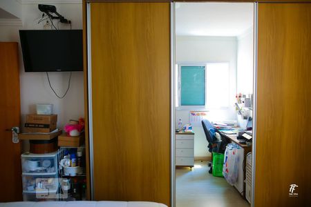 Suite de apartamento à venda com 4 quartos, 172m² em Vila Scarpelli, Santo André