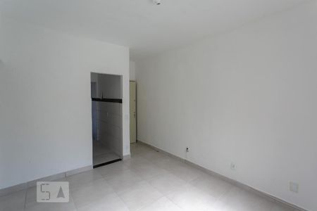 Sala de apartamento para alugar com 2 quartos, 45m² em Santa Tereza, Belo Horizonte