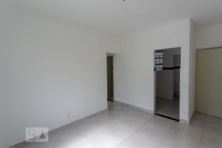 Apartamento para alugar com 45m², 2 quartos e 1 vaga Apartamento para alugar com 45m², 2 quartos e 1 vagaSala
