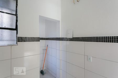 Cozinha de apartamento para alugar com 2 quartos, 45m² em Santa Tereza, Belo Horizonte