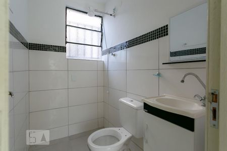 Apartamento para alugar com 45m², 2 quartos e 1 vaga Apartamento para alugar com 45m², 2 quartos e 1 vagaBanheiro