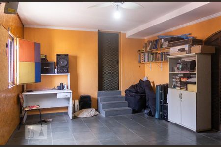 Casa à venda com 285m², 3 quartos e 3 vagas Casa à venda com 285m², 3 quartos e 3 vagasQuarto 2