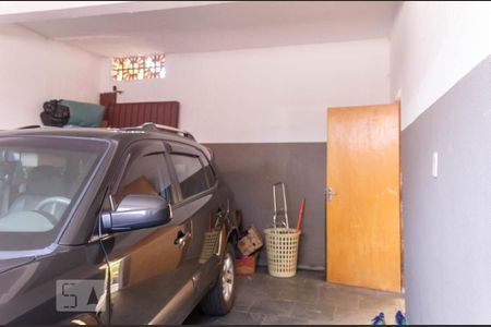 Casa à venda com 285m², 3 quartos e 3 vagas Casa à venda com 285m², 3 quartos e 3 vagasSalão Comercial