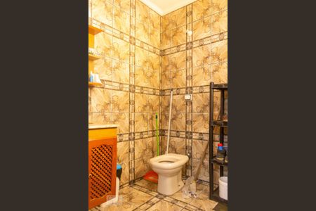 Casa à venda com 285m², 3 quartos e 3 vagas Casa à venda com 285m², 3 quartos e 3 vagasBanheiro Suíte 2