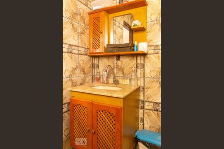 Casa à venda com 285m², 3 quartos e 3 vagas Casa à venda com 285m², 3 quartos e 3 vagasBanheiro Suíte 2