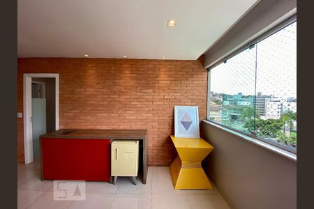 Apartamento à venda com 3 quartos, 108m² em Buritis, Belo Horizonte