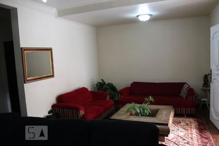 Sala de Estar de casa para alugar com 3 quartos, 207m² em Vila Virginia, Itaquaquecetuba