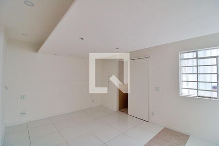 Sala de casa para alugar com 2 quartos, 145m² em Arraial Paulista, Taboão da Serra