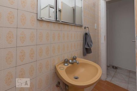 Casa à venda com 110m², 3 quartos e 1 vaga Casa à venda com 110m², 3 quartos e 1 vagaBanheiro