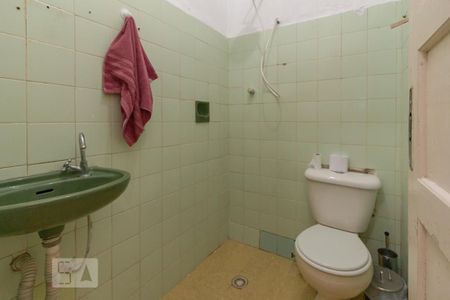 Casa à venda com 110m², 3 quartos e 1 vaga Casa à venda com 110m², 3 quartos e 1 vagaBanheiro de Serviço