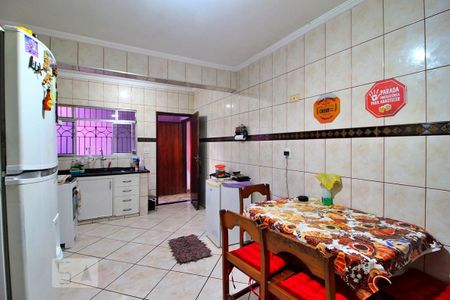 Casa à venda com 136m², 2 quartos e 2 vagasCozinha