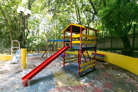 Apartamento à venda com 56m², 2 quartos e 1 vagaÁrea Comum - Playground