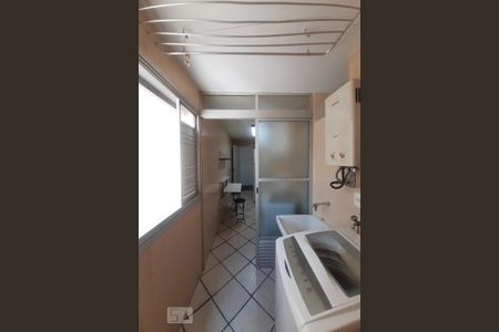 Apartamento à venda com 77m², 3 quartos e 1 vaga Apartamento à venda com 77m², 3 quartos e 1 vagaÁrea de Serviço