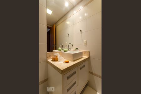Apartamento para alugar com 49m², 1 quarto e 1 vaga Apartamento para alugar com 49m², 1 quarto e 1 vagaBanheiro