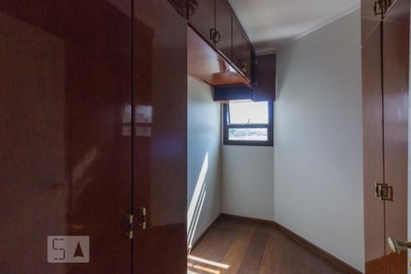 Apartamento à venda com 700m², 4 quartos e 4 vagas Apartamento à venda com 700m², 4 quartos e 4 vagasQuarto