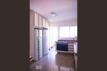 Apartamento à venda com 150m², 3 quartos e 2 vagas Apartamento à venda com 150m², 3 quartos e 2 vagasCozinha