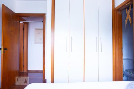 Apartamento à venda com 150m², 3 quartos e 2 vagas Apartamento à venda com 150m², 3 quartos e 2 vagasSuite 2