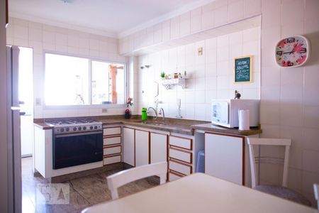 Apartamento à venda com 150m², 3 quartos e 2 vagas Apartamento à venda com 150m², 3 quartos e 2 vagasCozinha