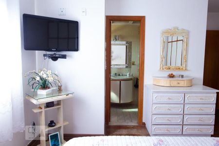 Apartamento à venda com 150m², 3 quartos e 2 vagas Apartamento à venda com 150m², 3 quartos e 2 vagasSuite 1