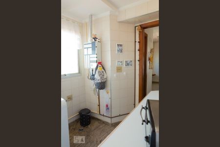 Apartamento à venda com 150m², 3 quartos e 2 vagas Apartamento à venda com 150m², 3 quartos e 2 vagasLavanderia