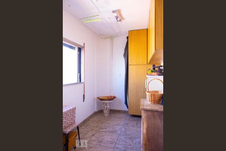 Apartamento à venda com 150m², 3 quartos e 2 vagas Apartamento à venda com 150m², 3 quartos e 2 vagasQuarto da Lavanderia